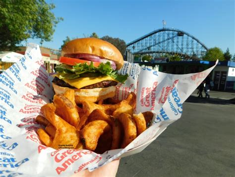 What to Eat at CALIFORNIAS GREAT AMERICA  Food Tour Taste Test  Review 2023