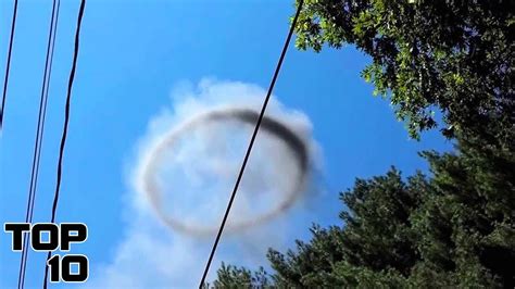 15 Unexplained Phenomena in the Sky